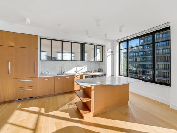 110 Charlton Street 22A, New York NY 10014