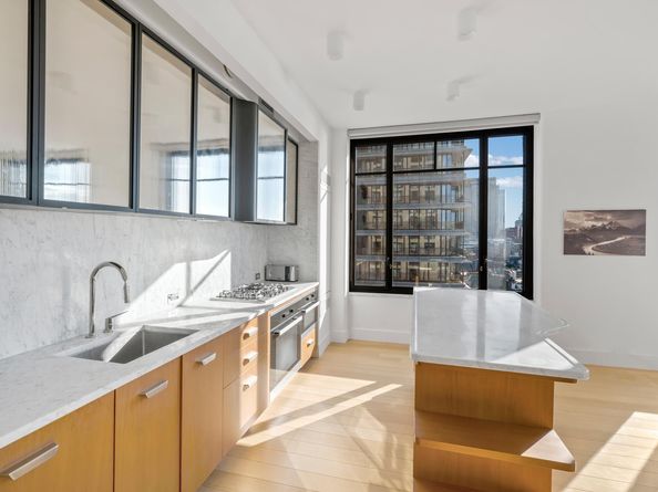 110 Charlton Street 22A, New York NY 10014