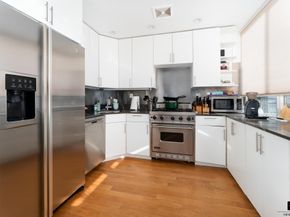 525 East 11th Street 6C, New York NY 10009