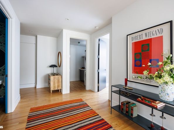 1 Main Street 5H, Brooklyn NY 11201