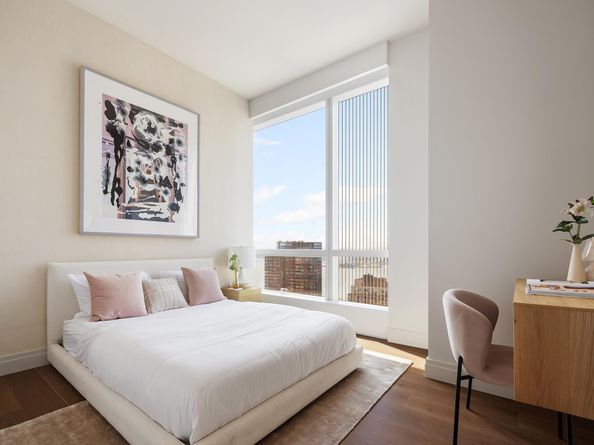 77 Greenwich Street 35B, New York NY 10006