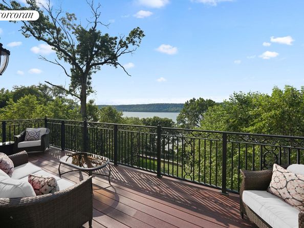 3061 Scenic Place, Bronx NY 10463