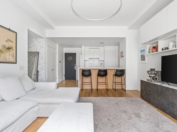 230 East 20th Street 66, New York NY 10003