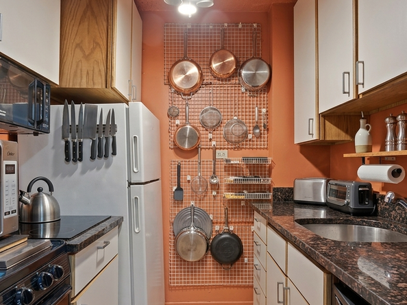 210 East 15th Street 6D, New York NY 10003