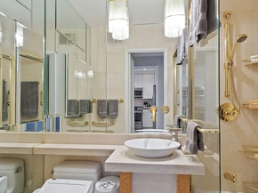 210 East 15th Street 6D, New York NY 10003