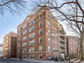 25 Minetta Lane 1F, New York NY 10012