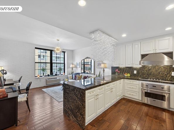 42-60 Crescent Street PH10C, Queens NY 11101