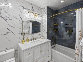 42-60 Crescent Street PH10C, Queens NY 11101