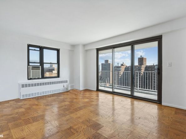 387 Grand Street K2002, New York NY 10002