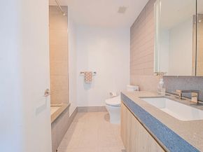24-16 Queens Plaza S 16C, Queens NY 11101