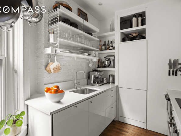 248 East 7th Street 19/20, New York NY 10009