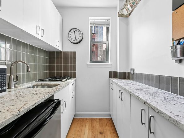 104 East 37th Street 3E, New York NY 10016