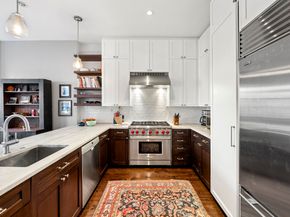 555 Henry Street 3, Brooklyn NY 11231