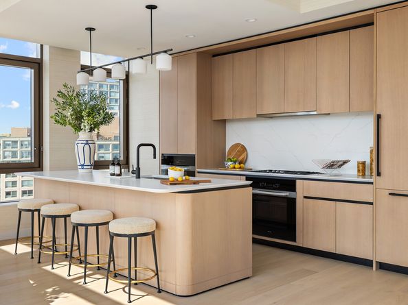 480 Kent Avenue 18B, Brooklyn NY 11249