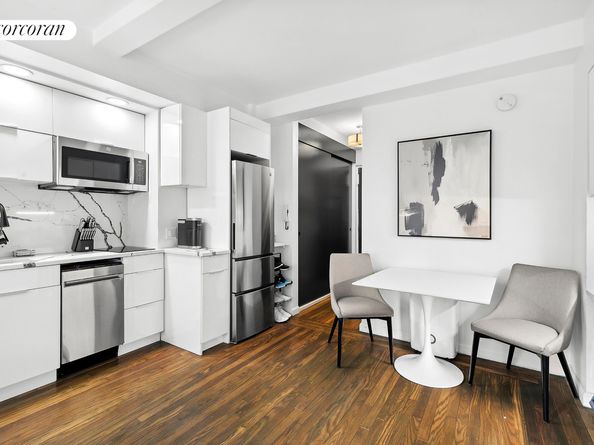 25 Tudor City Place 1522, New York NY 10017