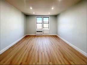 50-21 39th Place 5C, Queens NY 11104