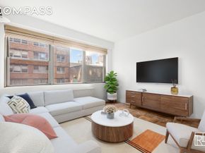 10 West 15th Street 403, New York NY 10011