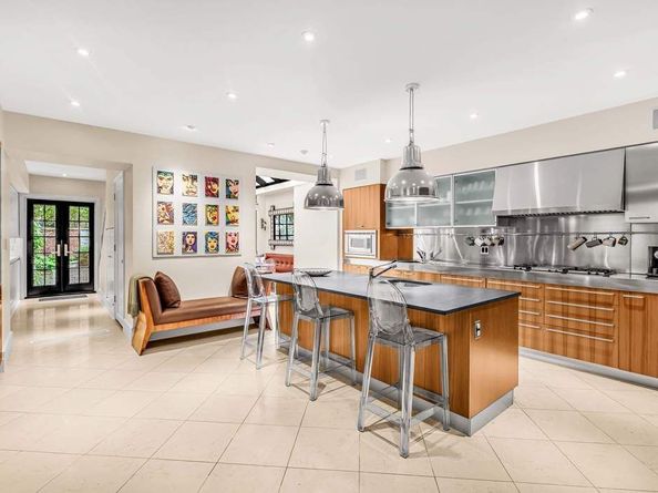 19 East 92nd Street, New York NY 10128