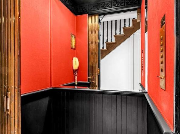 19 East 92nd Street, New York NY 10128