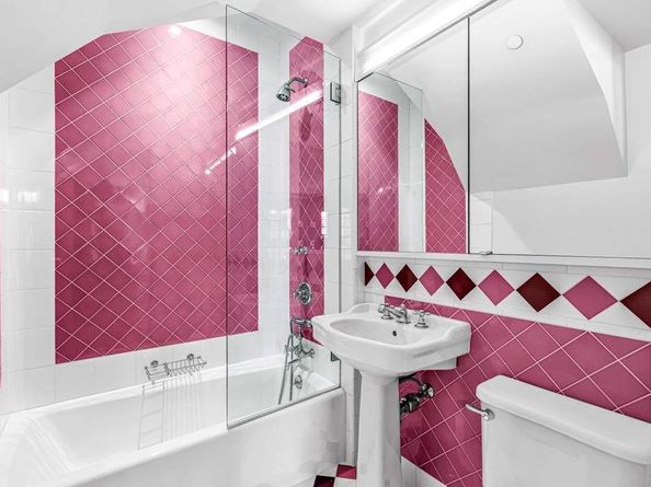 19 East 92nd Street, New York NY 10128