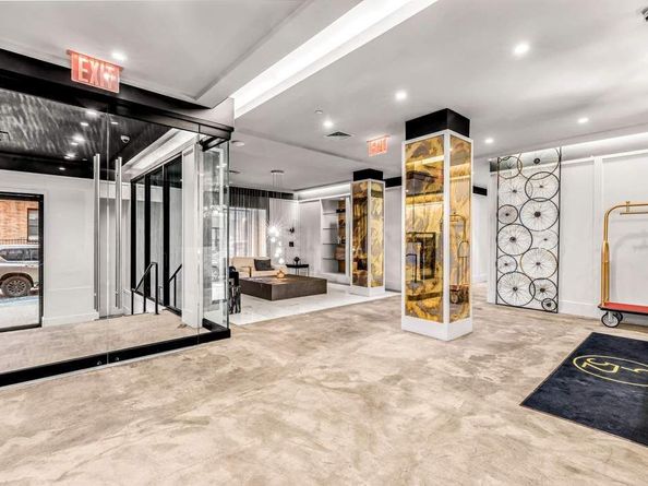416 West 52nd Street 413, New York NY 10019