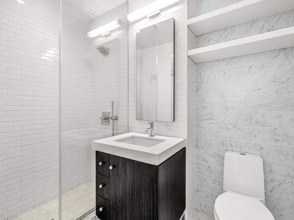 416 West 52nd Street 413, New York NY 10019