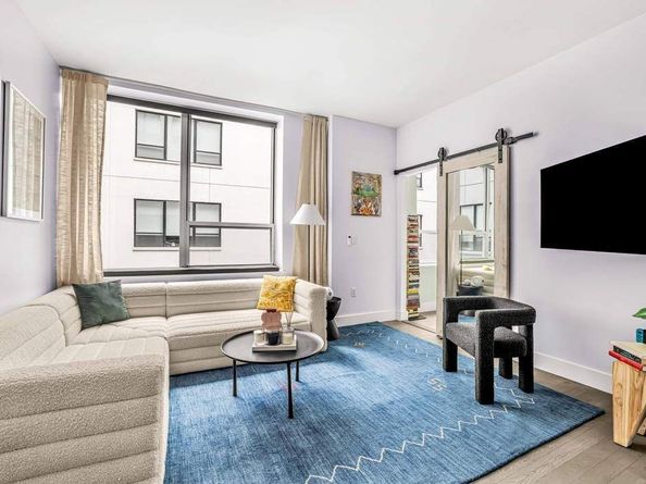 416 West 52nd Street 413, New York NY 10019