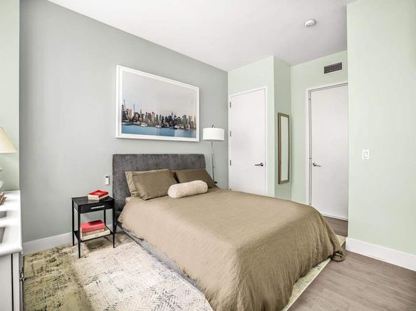 416 West 52nd Street 413, New York NY 10019