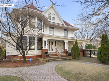 2404 Foster Avenue