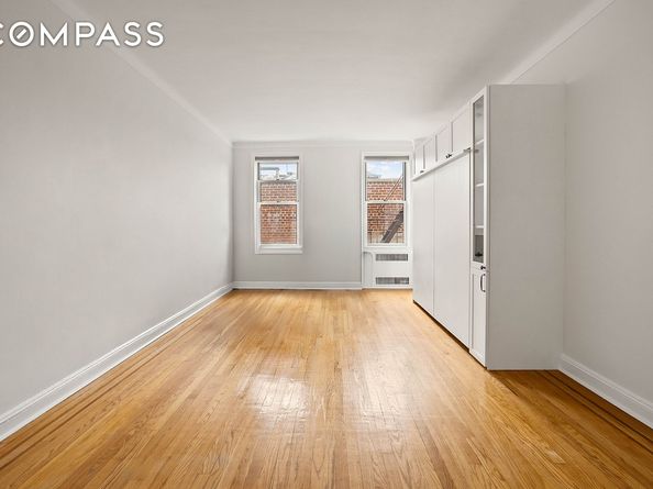76-12 35th Avenue 6J, Queens NY 11372