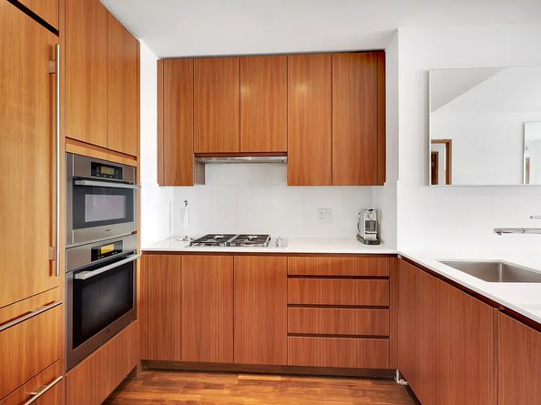 400 5th Avenue 37C, New York NY 10018