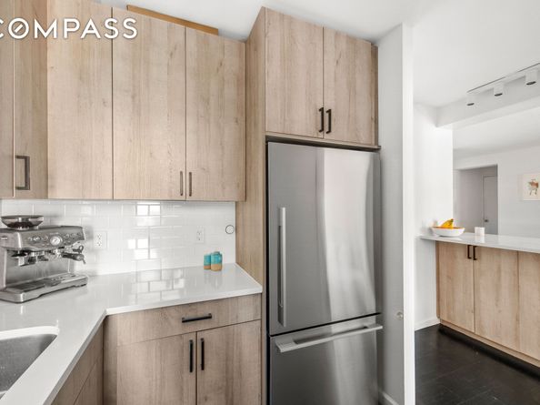 201 Clinton Avenue 10F, Brooklyn NY 11205