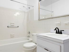 60 Pineapple Street 1F, Brooklyn NY 11201