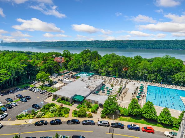 5700 Arlington Avenue 12T, Bronx NY 10471