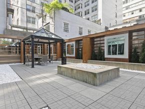 207 East 57th Street 19B, New York NY 10022