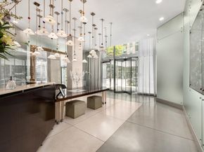 207 East 57th Street 19B, New York NY 10022