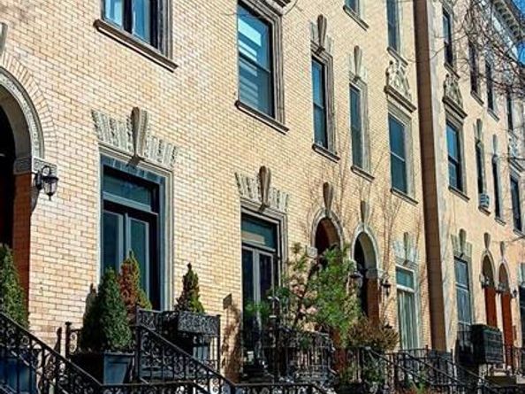 229 West 138th Street 14, New York NY 10030