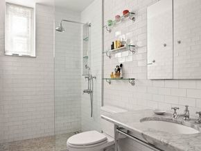 37-28 80th Street 32, Queens NY 11372
