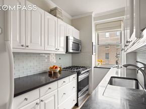 37-28 80th Street 32, Queens NY 11372