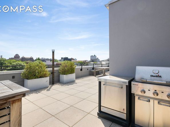 195 Hawthorne Street 5E, Brooklyn NY 11225