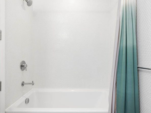 195 Hawthorne Street 5E, Brooklyn NY 11225