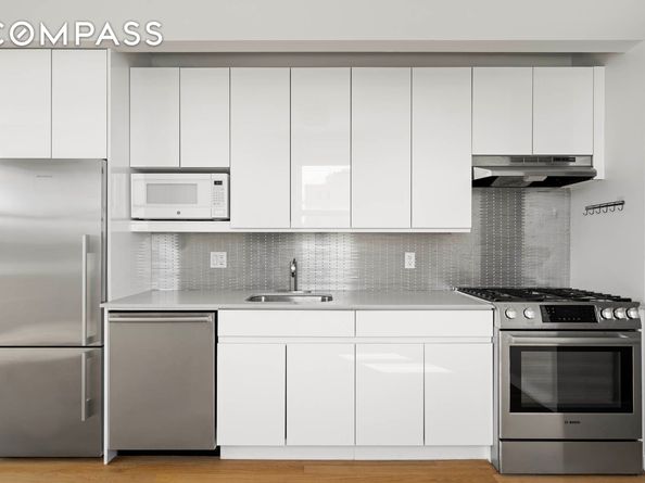 195 Hawthorne Street 5E, Brooklyn NY 11225