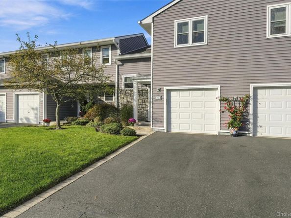 217 Alicia Drive, North Babylon NY 11703