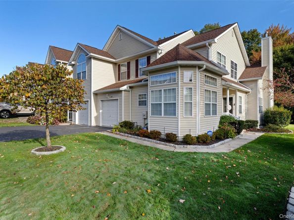 120 Kettles Lane 120, Medford NY 11763