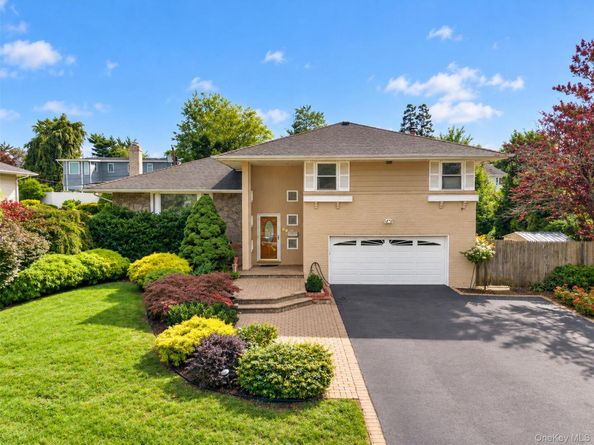 68 Hazelwood Drive, Jericho NY 11753