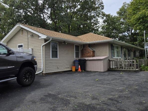 34 Floyd Road, Shirley NY 11967