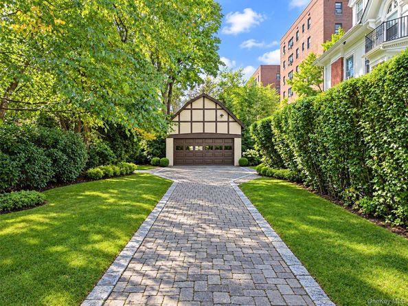 56 Ellwood Avenue, Mount Vernon NY 10552