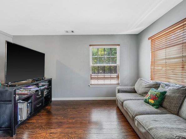 124 Fairview Circle, Middle Island NY 11953