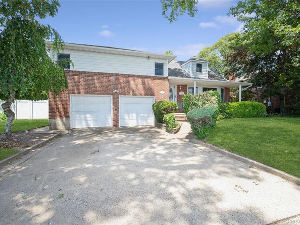 485 Gifford Avenue, Oceanside NY 11572