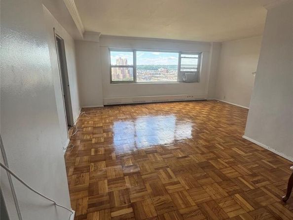 4 Fordham hill Oval 7H, Bronx NY 10468
